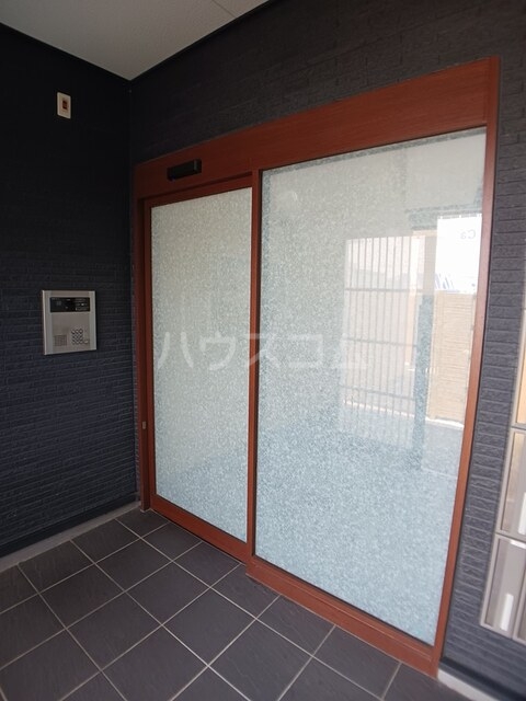 2/8 エントランス