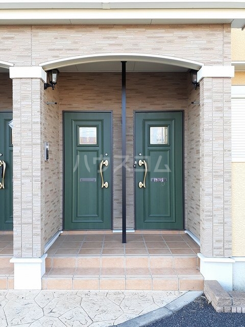 20/27 エントランス