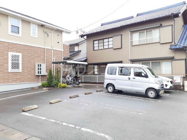 14/20 駐車場