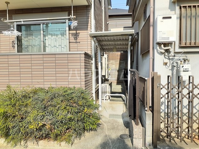 15/26 エントランス