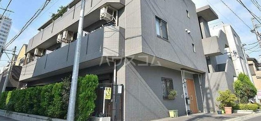 15/21 エントランス