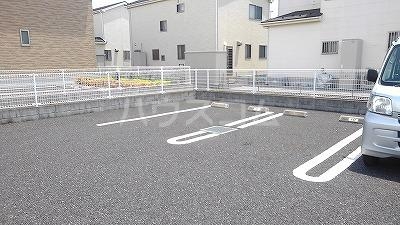 14/23 駐車場