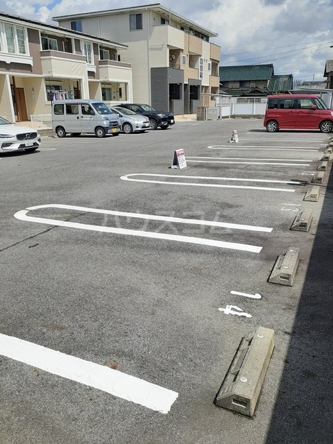 2/10 駐車場