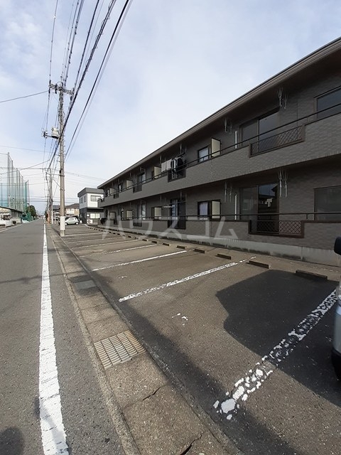 15/27 駐車場