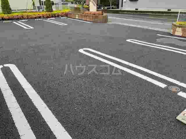 2/8 駐車場