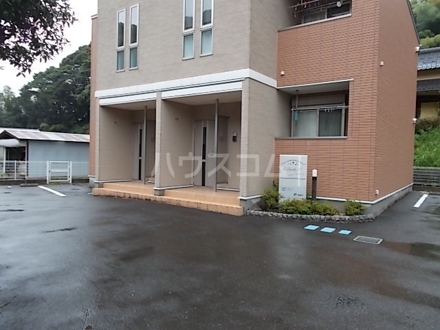 14/20 エントランス