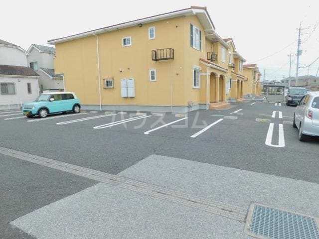 15/23 駐車場