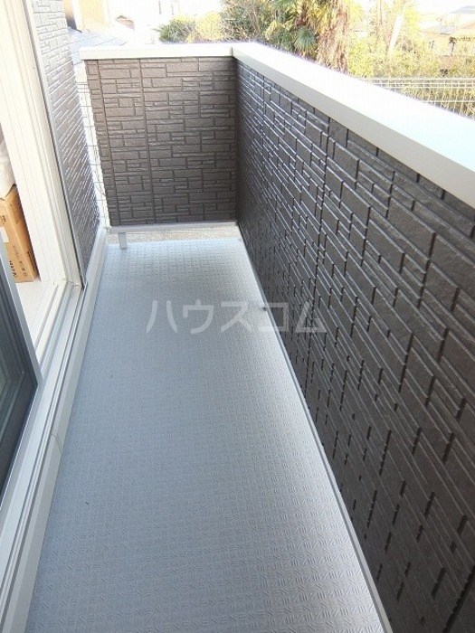 18/28 バルコニー