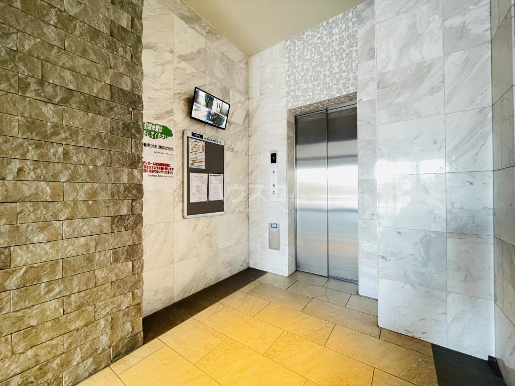 2/4 エントランス