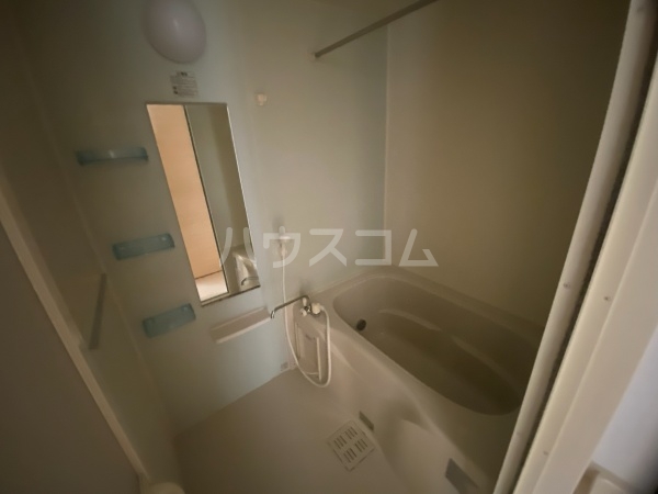 13/30 浴室