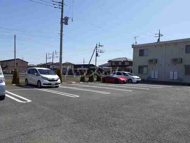 15/26 駐車場