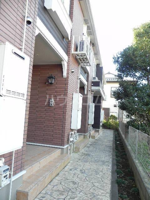 13/22 エントランス