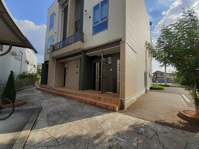 14/21 エントランス