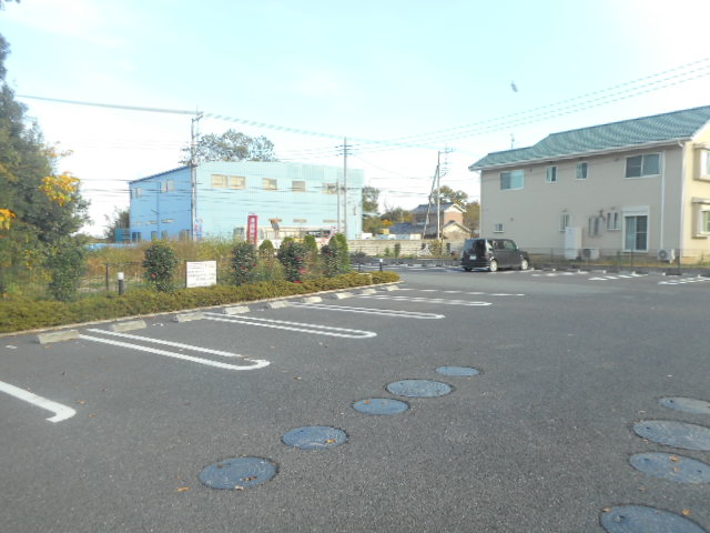 19/28 駐車場
