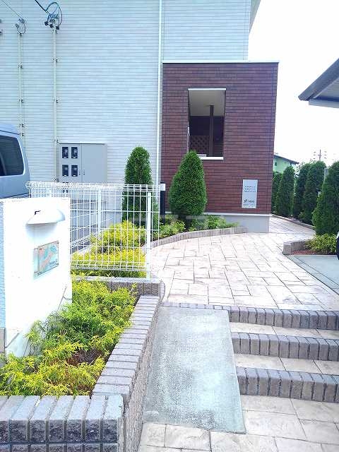 15/21 エントランス