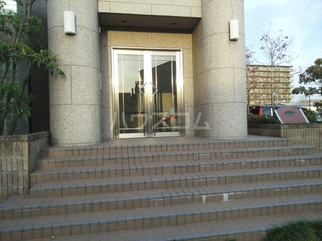 13/20 エントランス