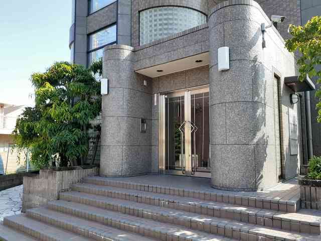 13/20 エントランス