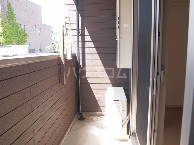 13/23 バルコニー