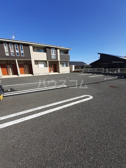 14/26 駐車場