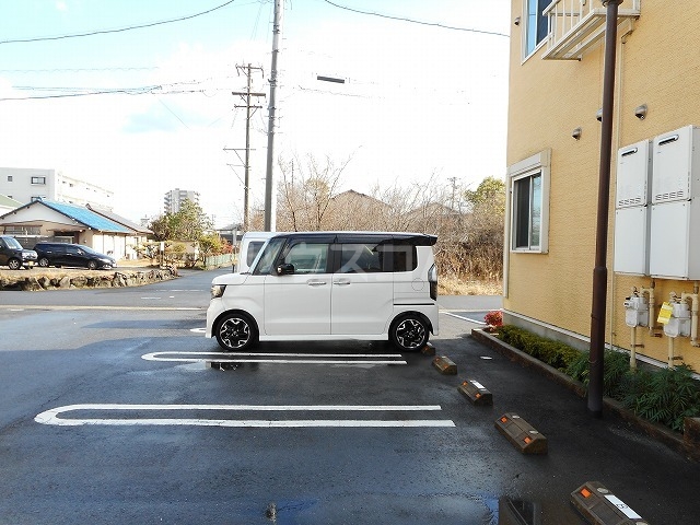 17/25 駐車場
