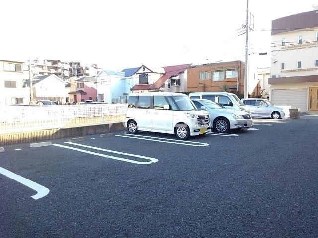 20/26 駐車場