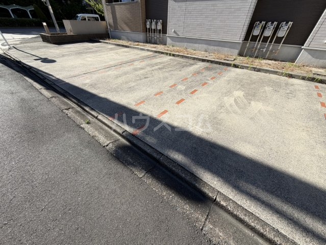 2/10 駐車場