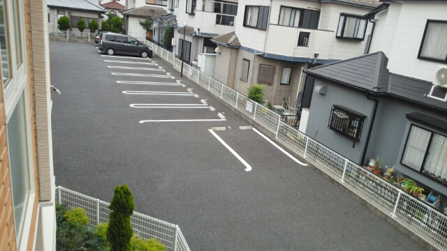 22/30 駐車場