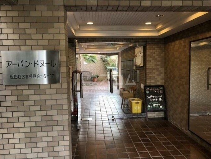 16/25 エントランス