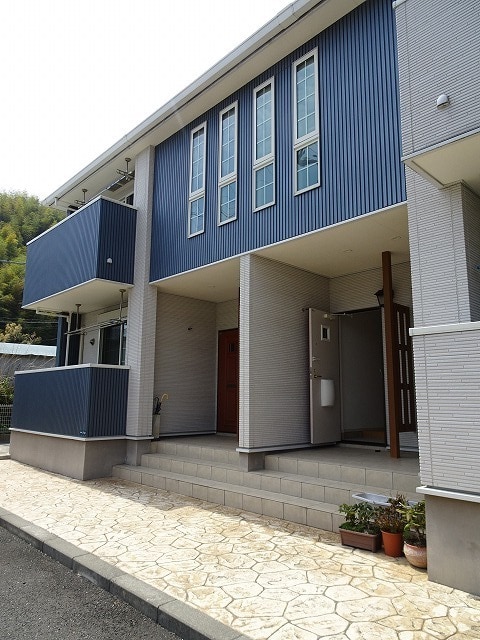 19/22 エントランス