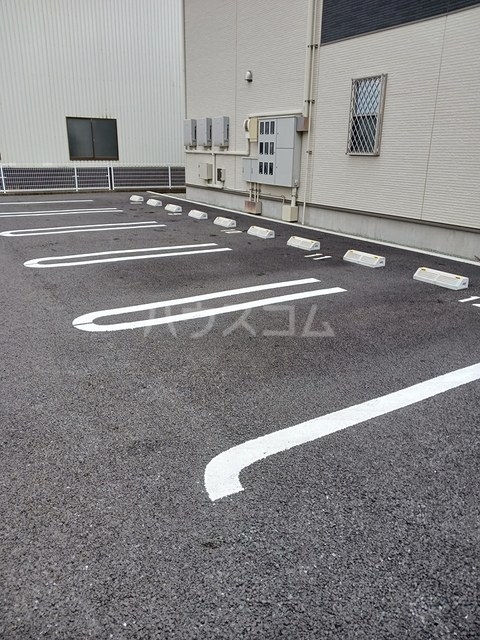 21/27 駐車場