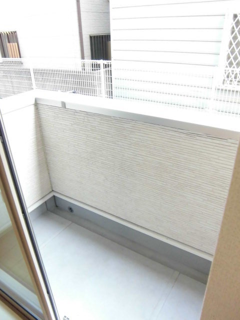 16/28 バルコニー
