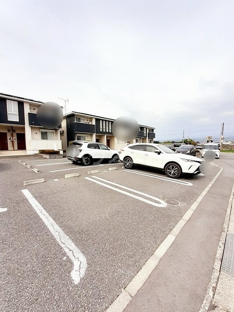 15/27 駐車場