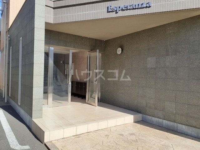 20/30 エントランス