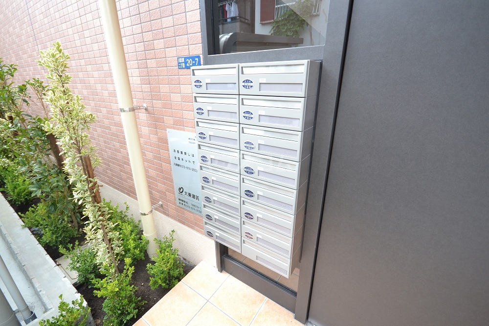 23/29 エントランス