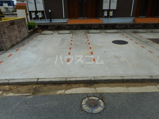 14/20 駐車場