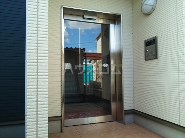 13/20 エントランス