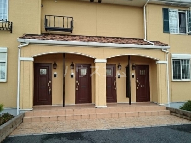 15/22 エントランス