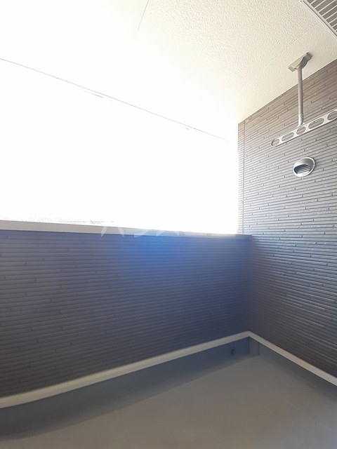 13/21 バルコニー