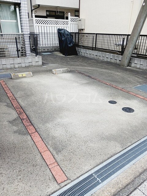 2/10 駐車場