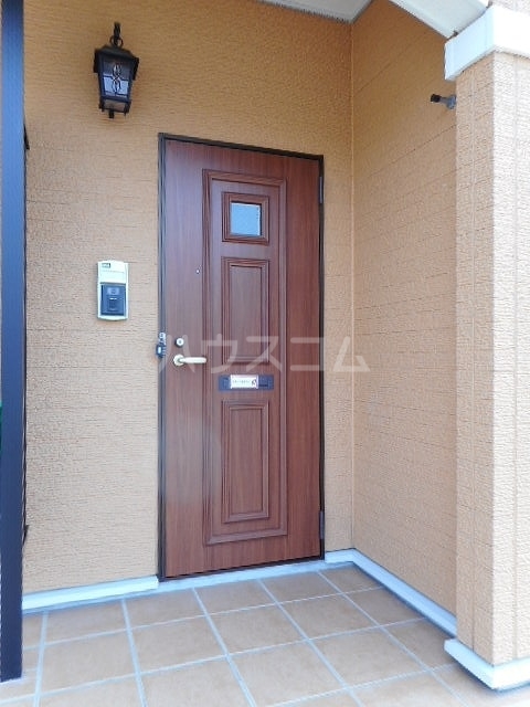 15/21 エントランス