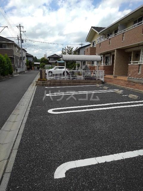 16/26 駐車場