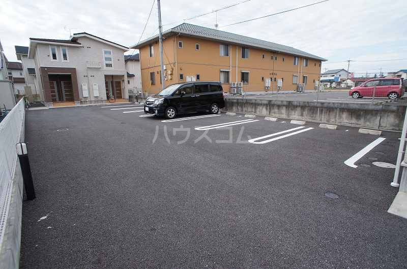 15/27 駐車場