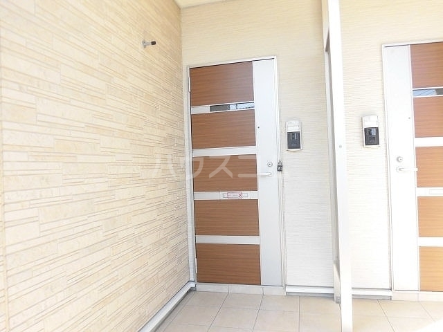 14/20 エントランス