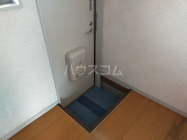 23/30 エントランス