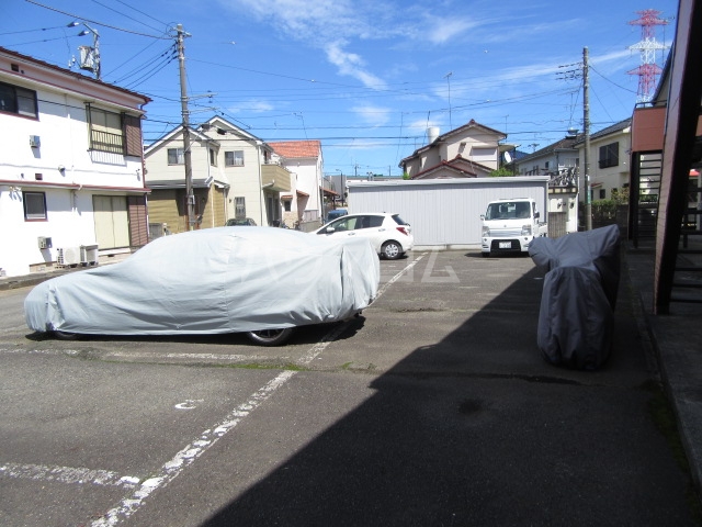 18/28 駐車場