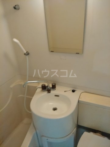13/30 洗面