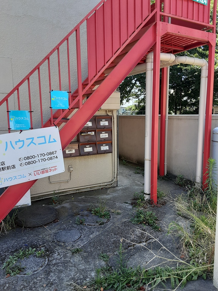 26/30 エントランス