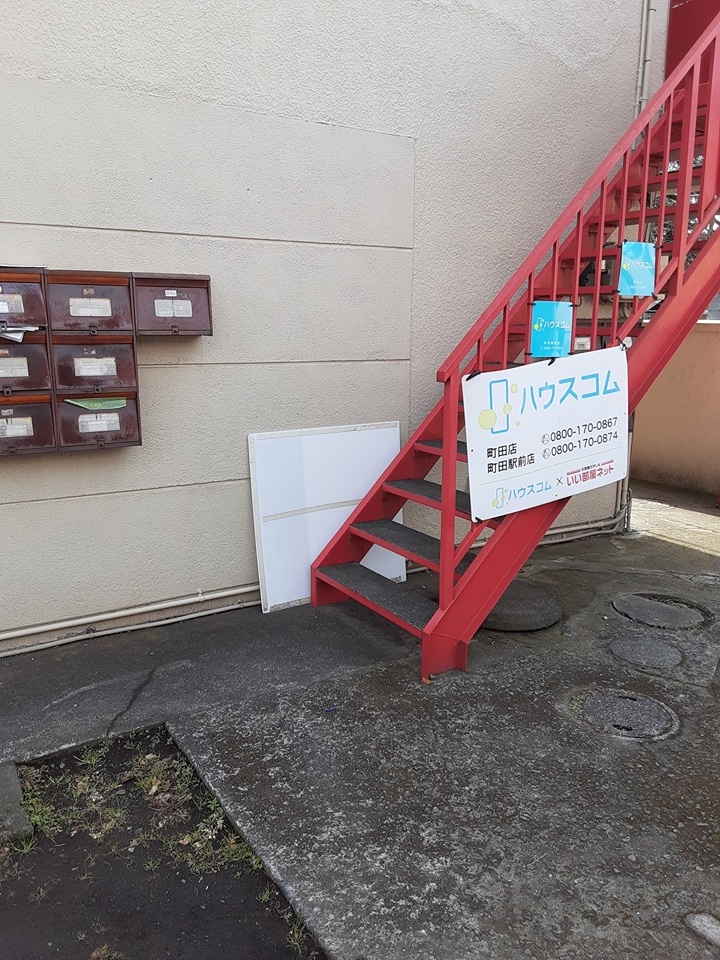 25/30 エントランス