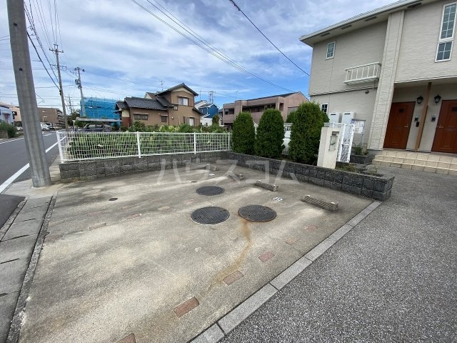 22/30 駐車場