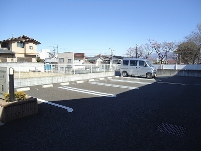 15/27 駐車場